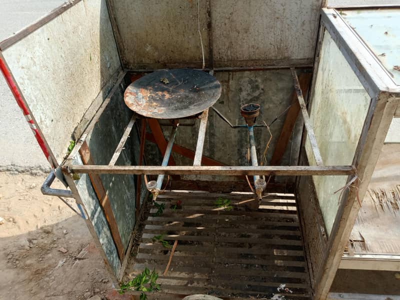 برگر، چاٹ، سموسہ یا فاسٹ فوڈ کاؤنٹر 5