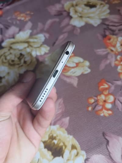OPPO A57