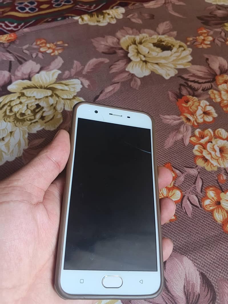 OPPO A57 4