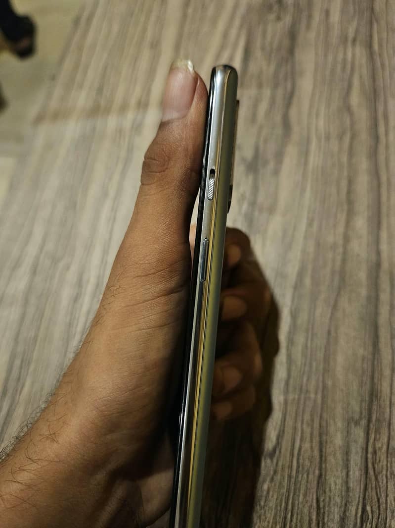 One Plus 8T 4