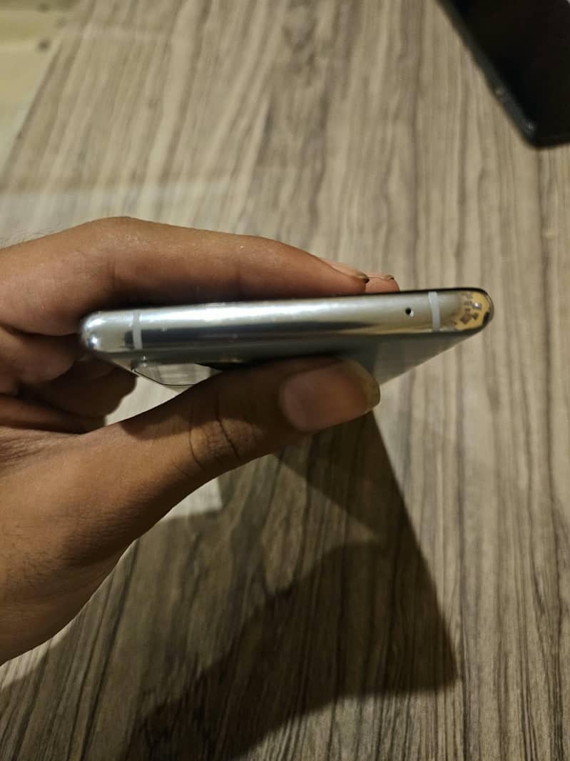One Plus 8T 6