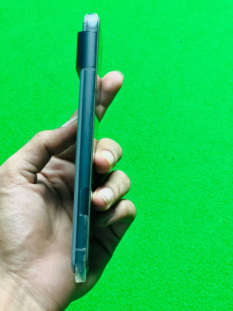 Google Pixel 8 1