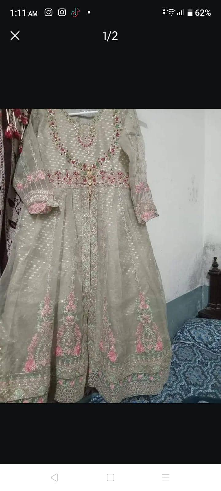 فینسی کپڑے ہیں سیل پر لگائے ہوئے 8