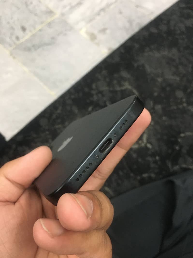 Apple iPhone 15 1