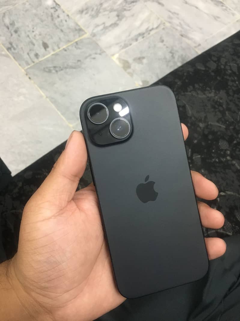 Apple iPhone 15 3