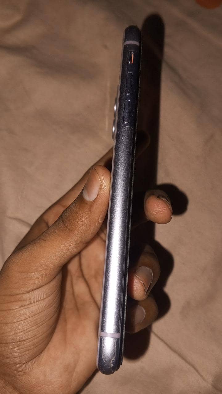 Apple iPhone 11 1