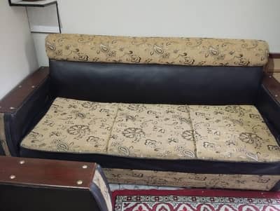 A+ condition 5 seated sofa