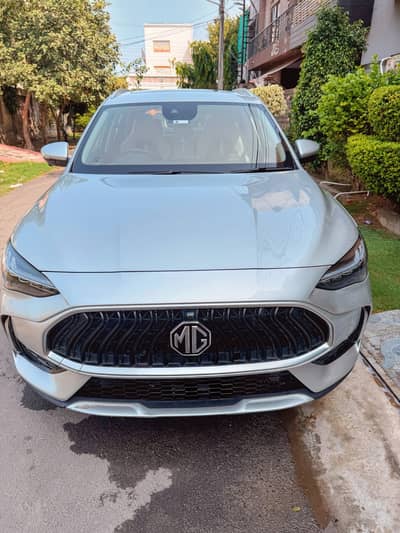MG HS 2025