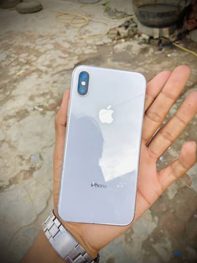 iPhone X