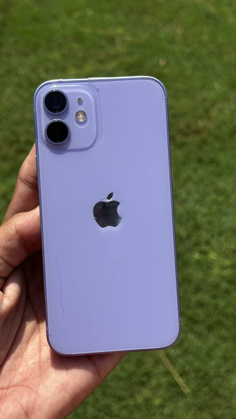 Apple iPhone 12 mini 0