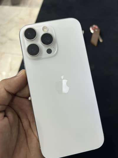 Apple iPhone 16 Pro Max