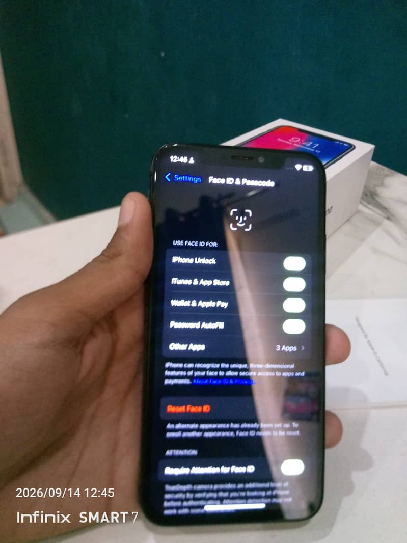 Apple iPhone X 2