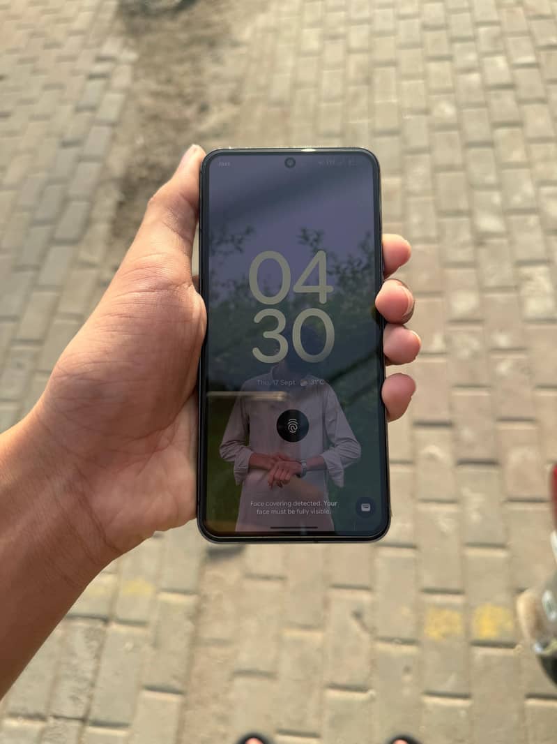Google Pixel 8 6