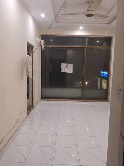 Shop/ floor
