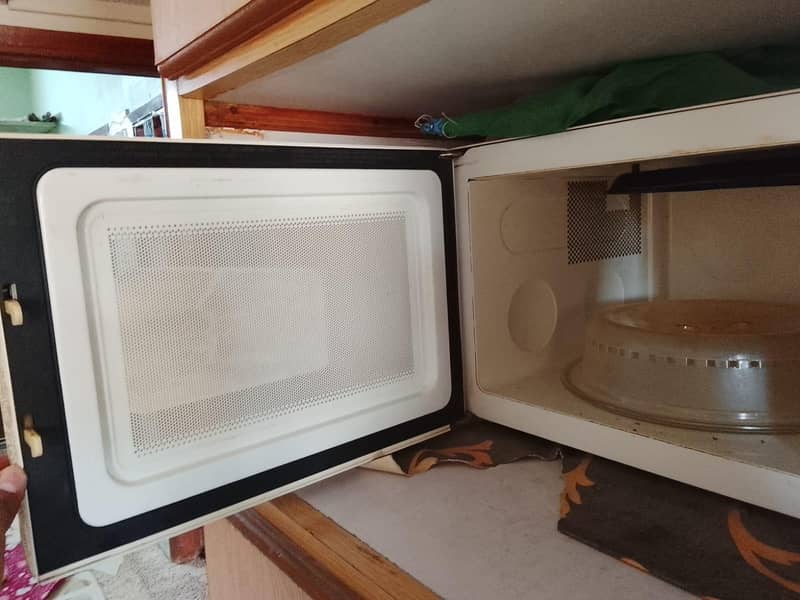 Dawlance microwave 2