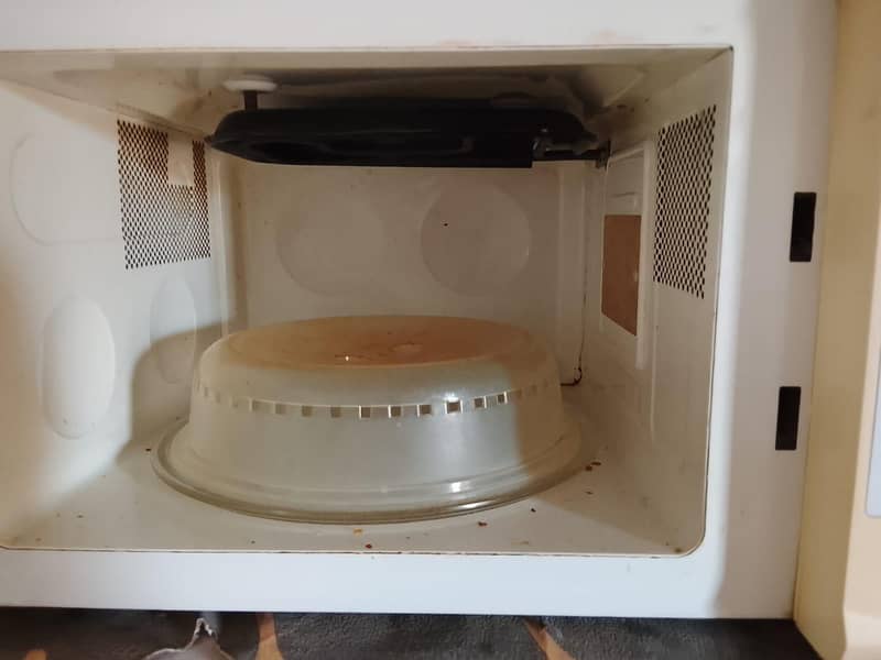 Dawlance microwave 3