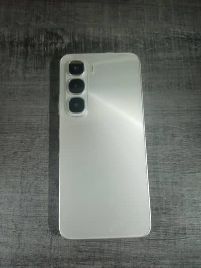 Infinix Hot 60i 8+8 / 128