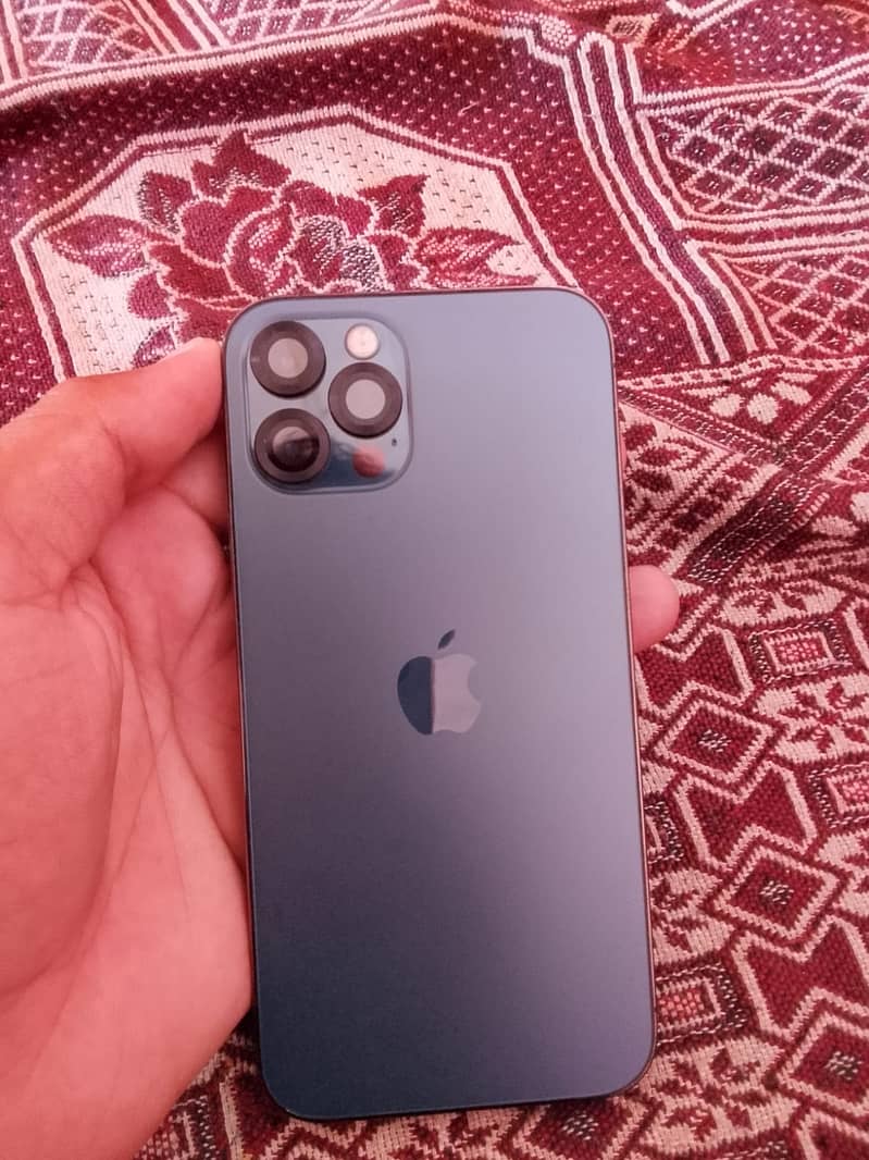 Apple iPhone 12 Pro 3