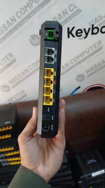 Huawei GPON Fiber Routers Availabl in Qty - Non Wifi (see Description)