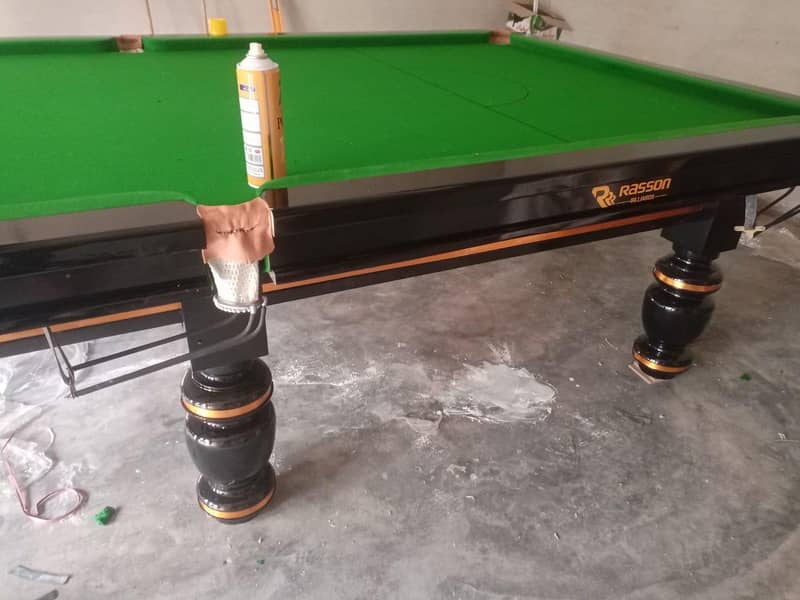 snooker table 0