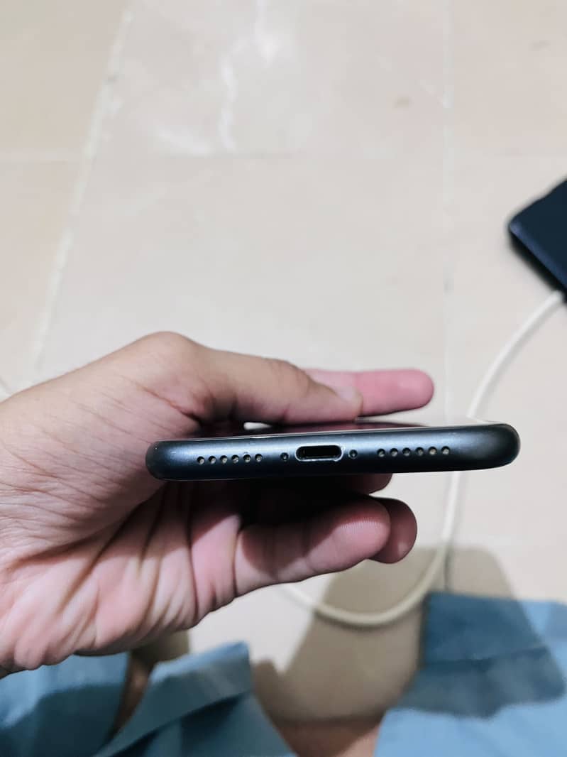 Apple iPhone 11 2