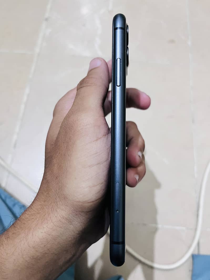 Apple iPhone 11 5