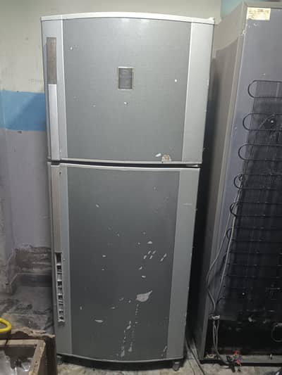 Dawlance fridge for sale Good Colling good condition
