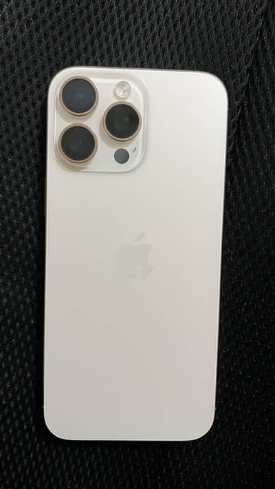 Apple iPhone 16 Pro Max