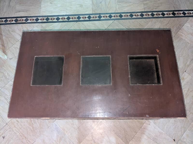 Center Table 0
