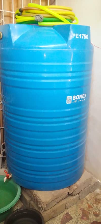 WATER TANK 1200 LTR VERY GOOD CONDITION
