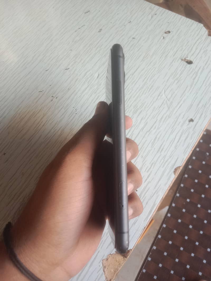 Apple iPhone 11 2