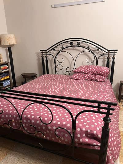 Iron Double Bed Set For sale!!!