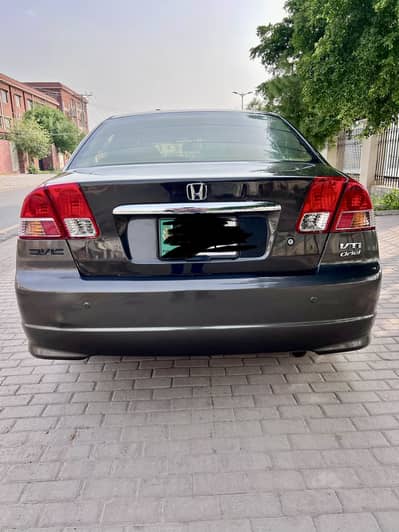 Honda Civic Oriel 2004