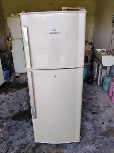 good condition frig area h13 near nest university