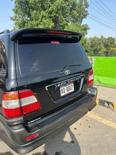 Toyota Land Cruiser 2006 – 4.2 Diesel – Fully Genuine