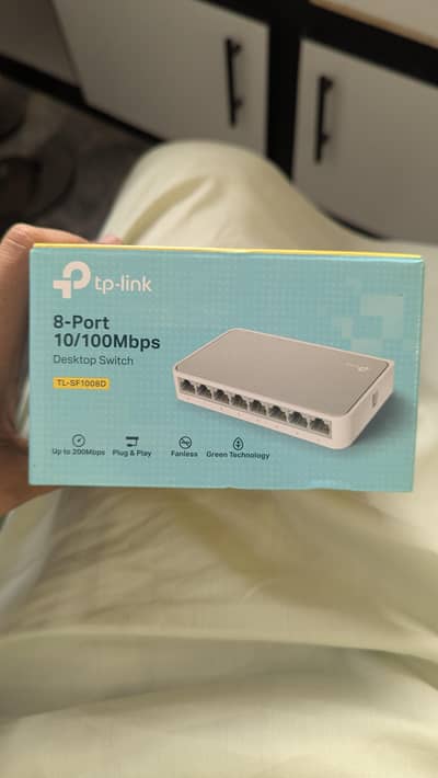 8-Port 10/100Mbps Desktop Switch