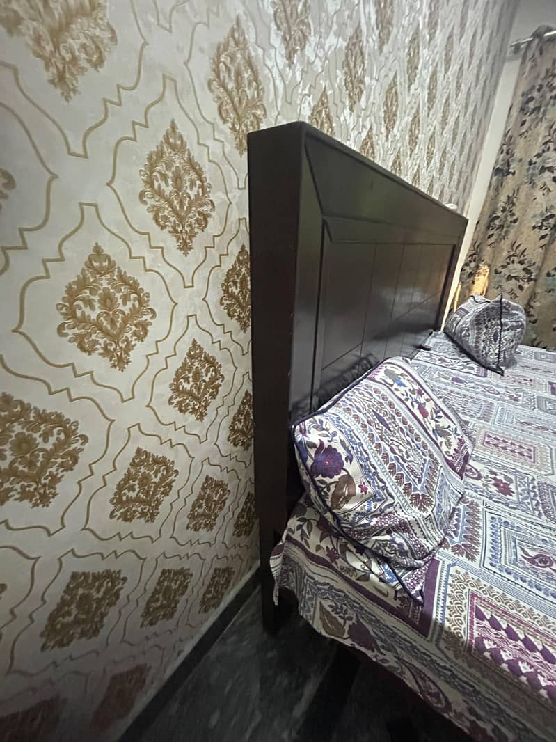 bed or matres 4