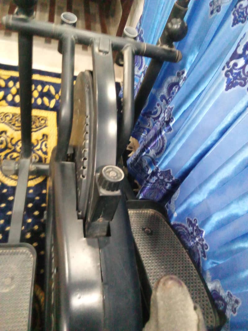 Elliptical Excersing Machine 2