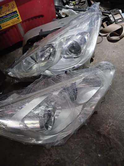 Aqua 15 model head lights