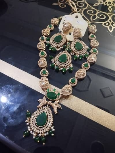 Long zarkoon maala set earrings with tikka