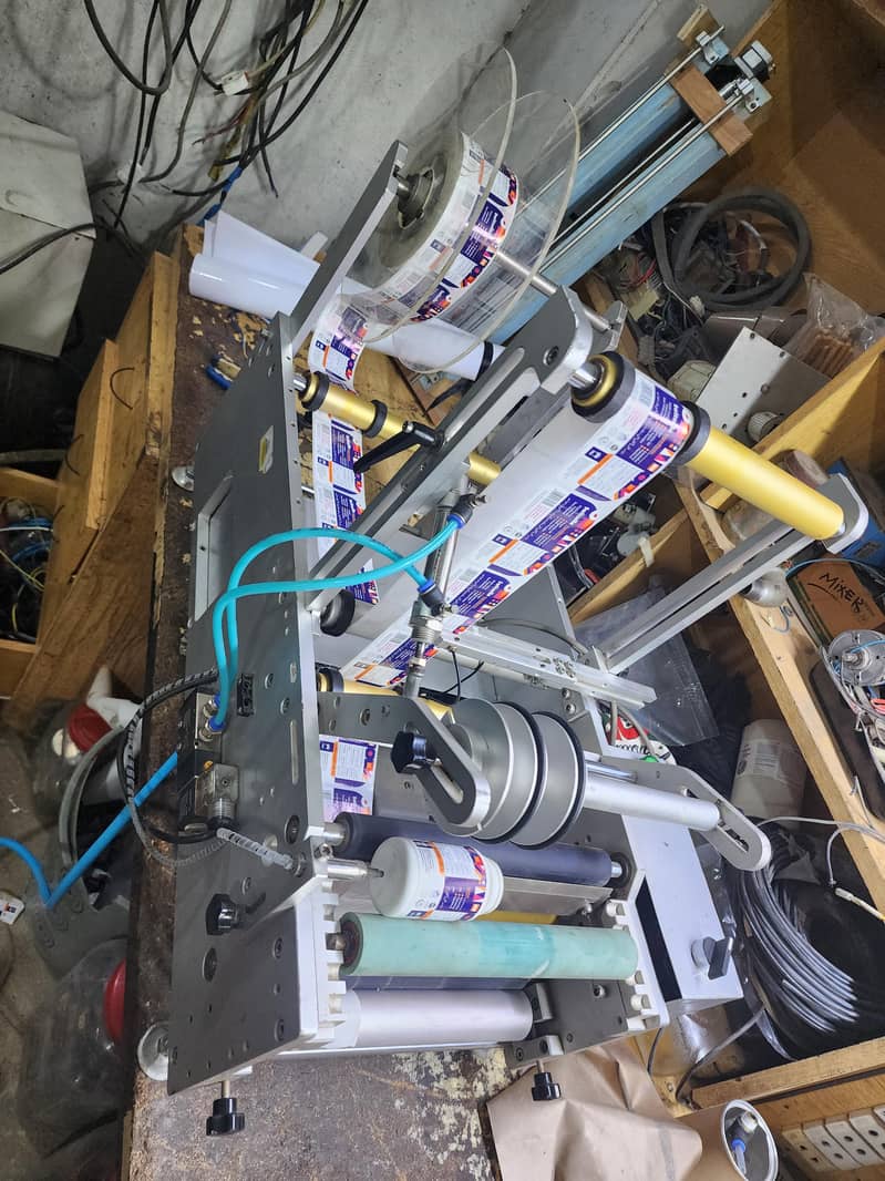 Labeling machine label 12