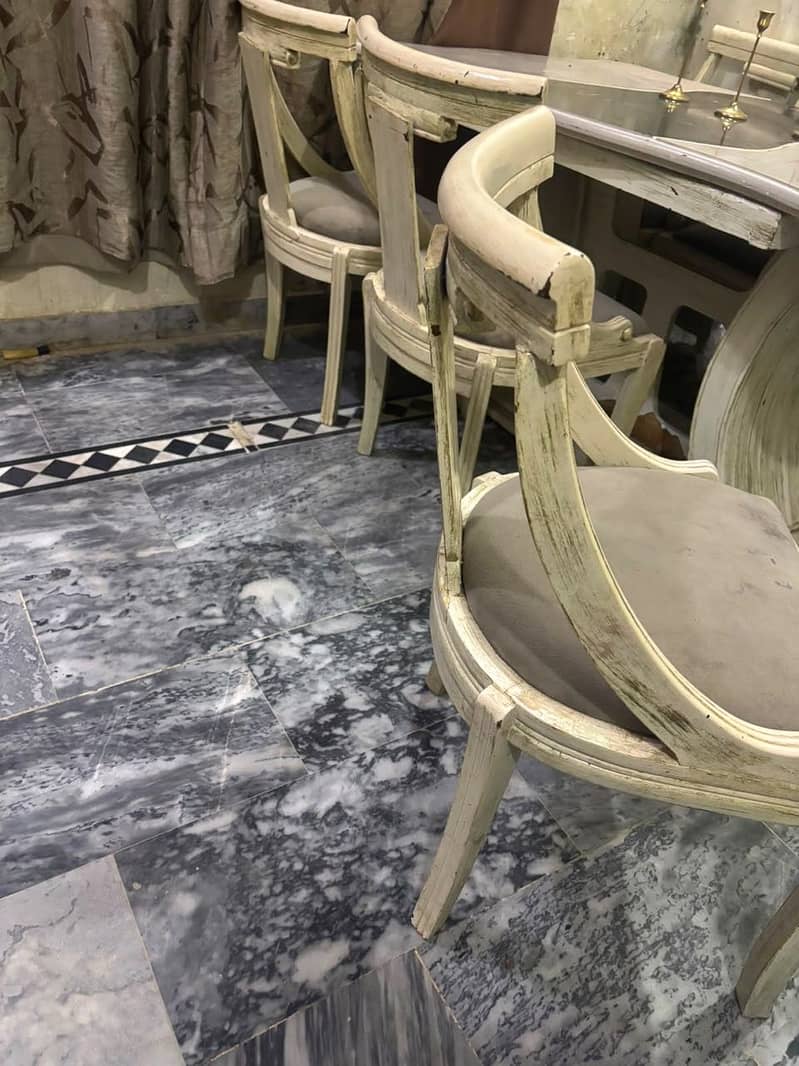 Dining table 3
