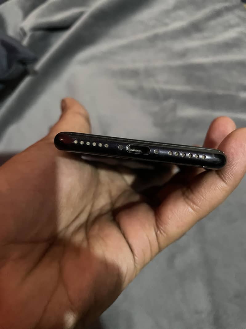 Apple iPhone SE 0