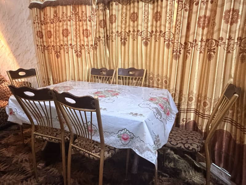 Dining table 3