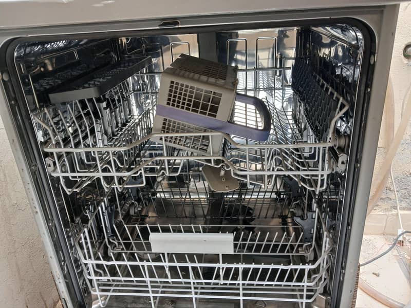 dishwasher 0