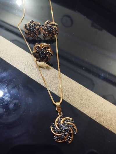 Pure Zarkoon locket set ear studd adjustable ring beautiful finishing
