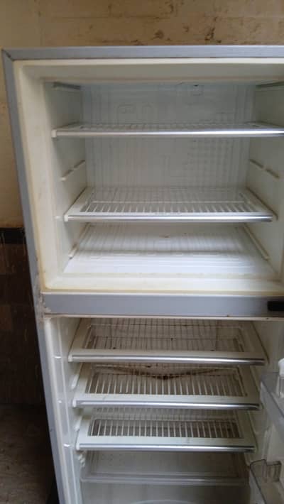Dawlance fridge for sale  03430101317