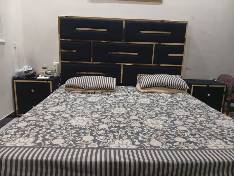 bed and side tables 4