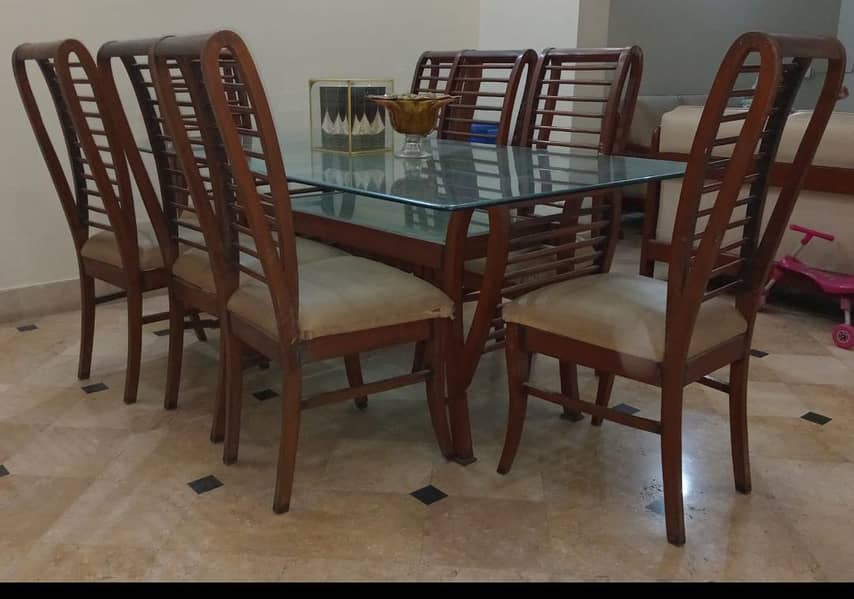 Dinning table 0