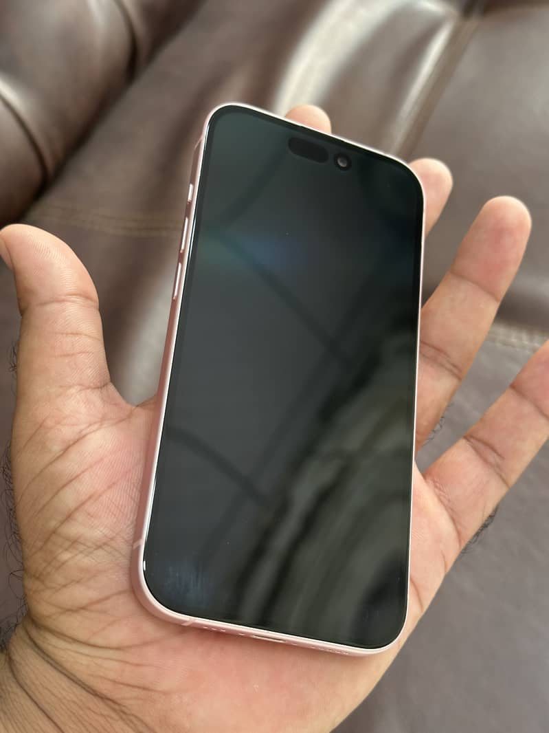 Apple iPhone 15 5